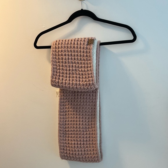 C.C. Beanie Pink Sherpa Fur CC Infinity Scarf - Picture 3 of 4